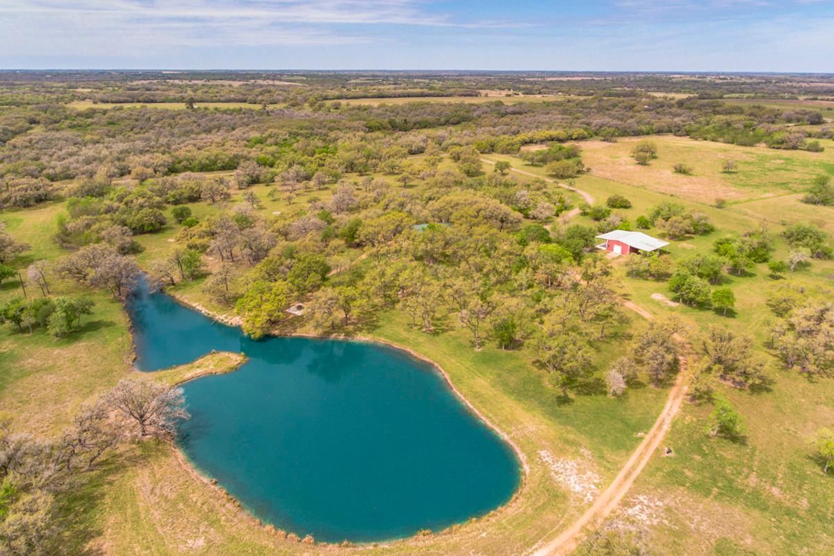 186 acres in Goliad County, Texas