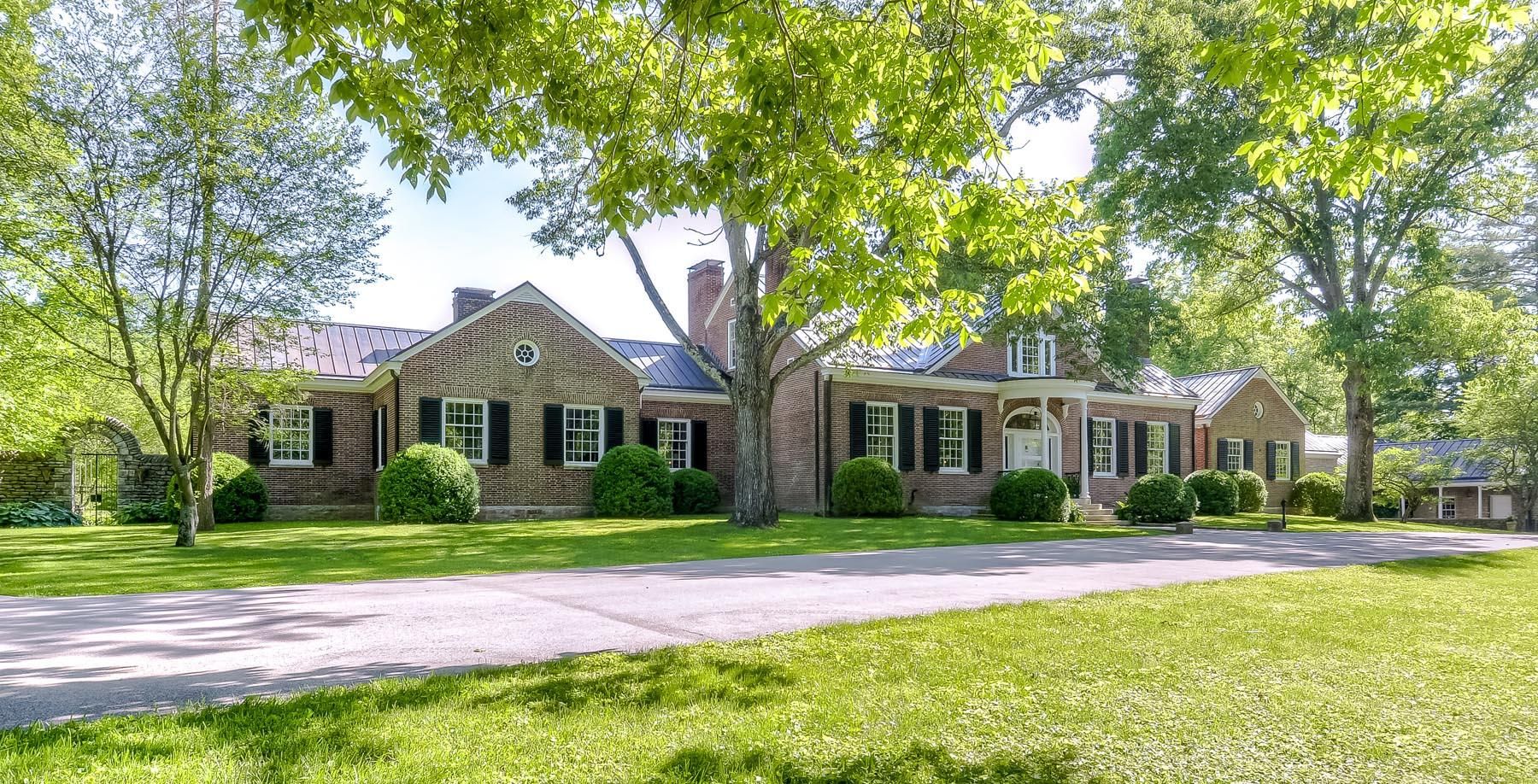 1,025 acres in Bourbon County, Kentucky