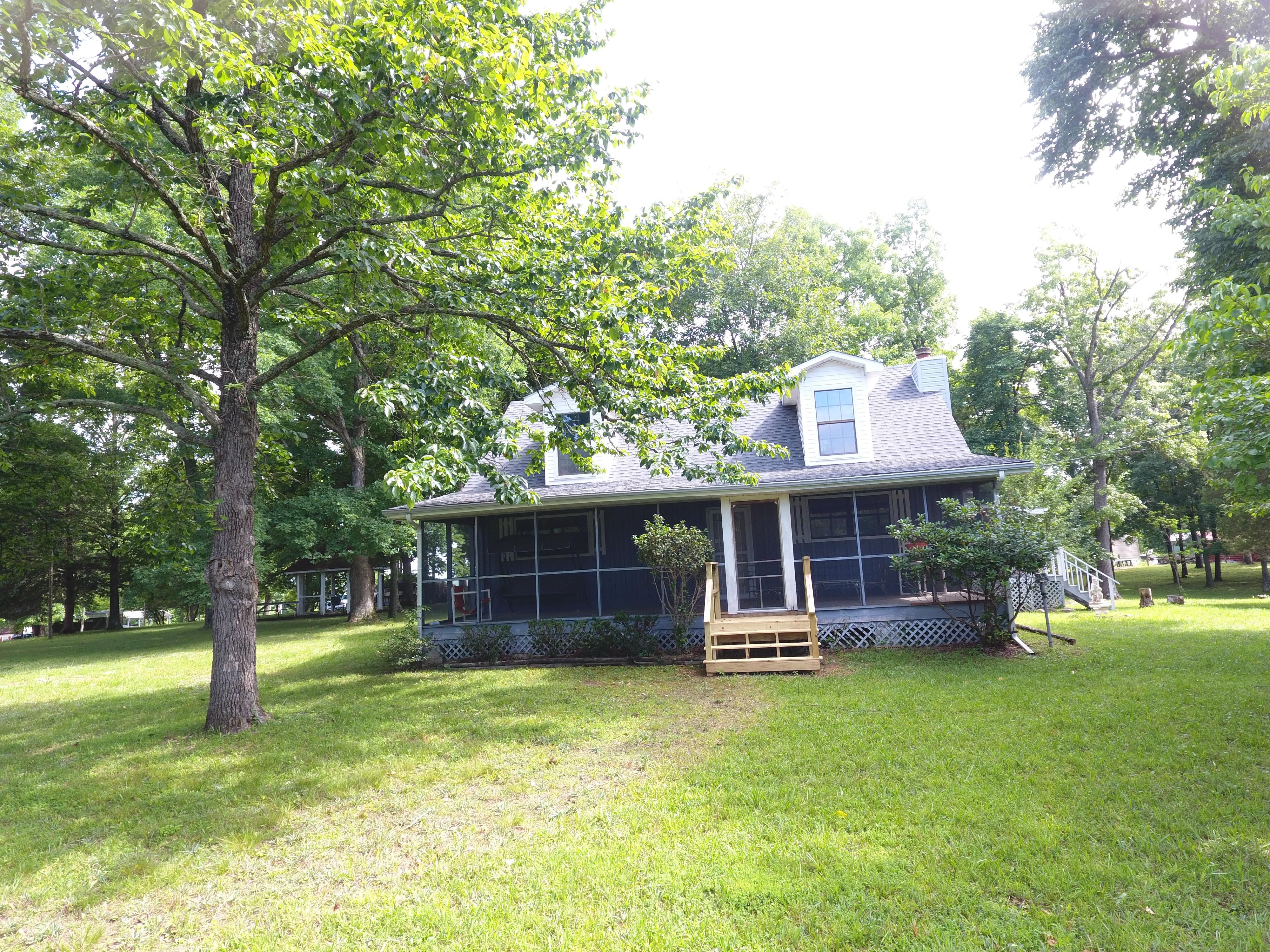 2.5 acres in Edmonson County, Kentucky