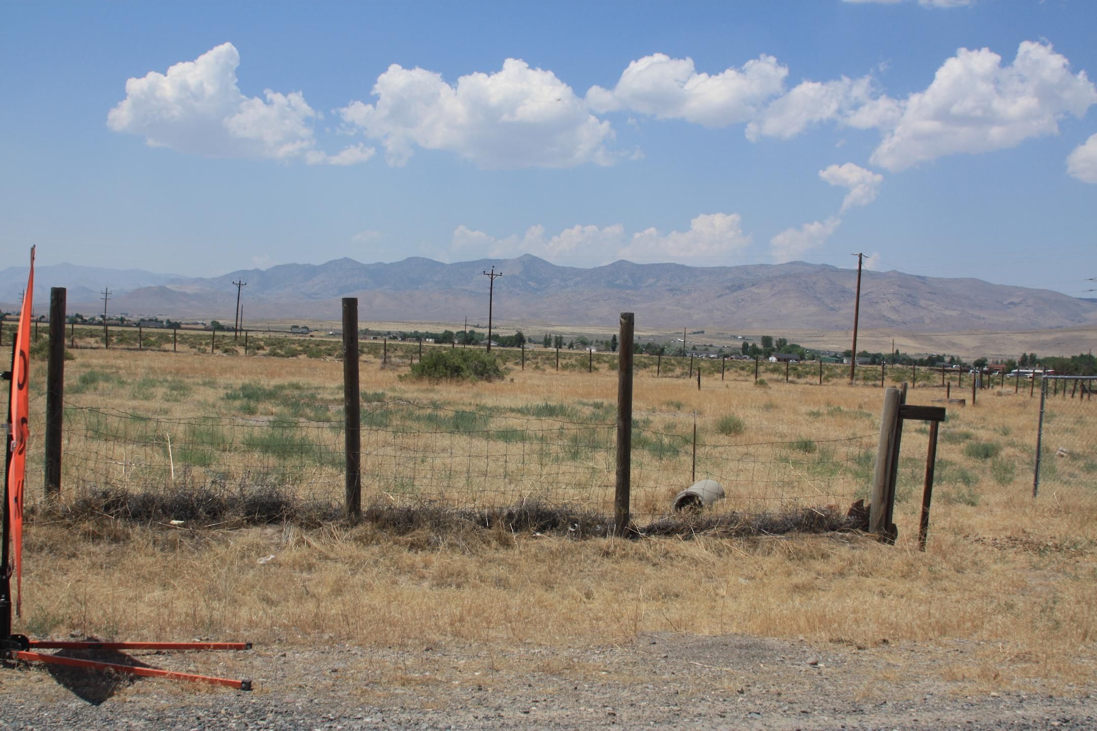2.64 acres in Lyon County, Nevada