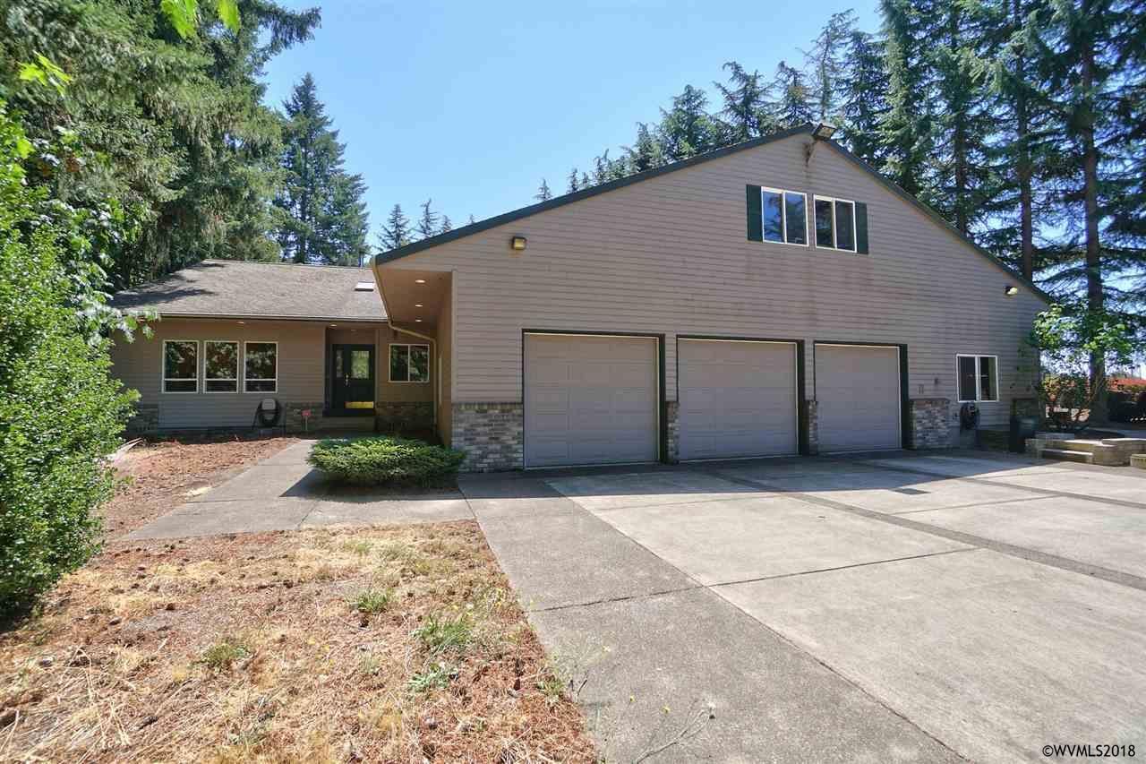 3.51 acres in Yamhill County, Oregon