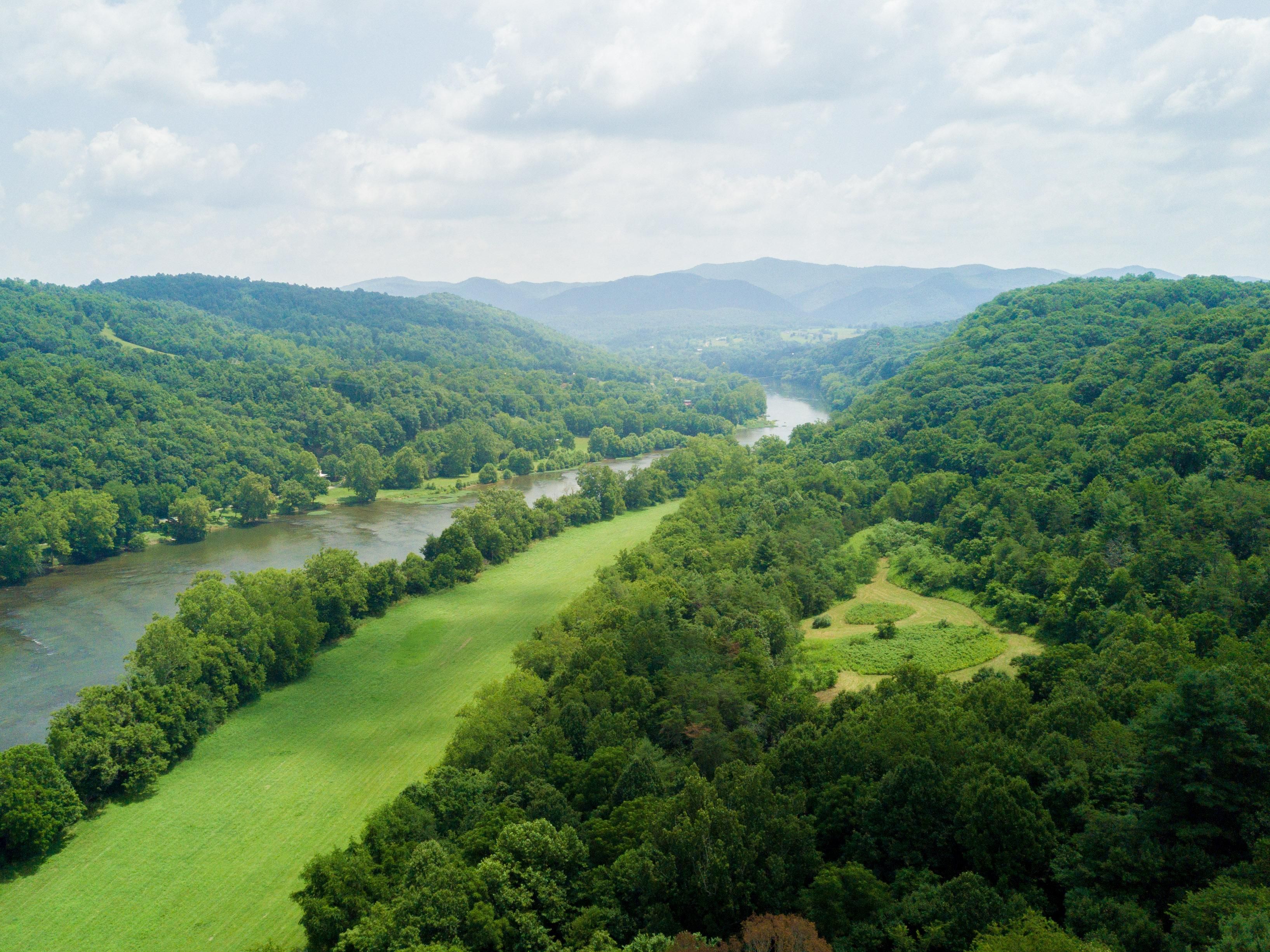 95 acres in Pulaski County, Virginia