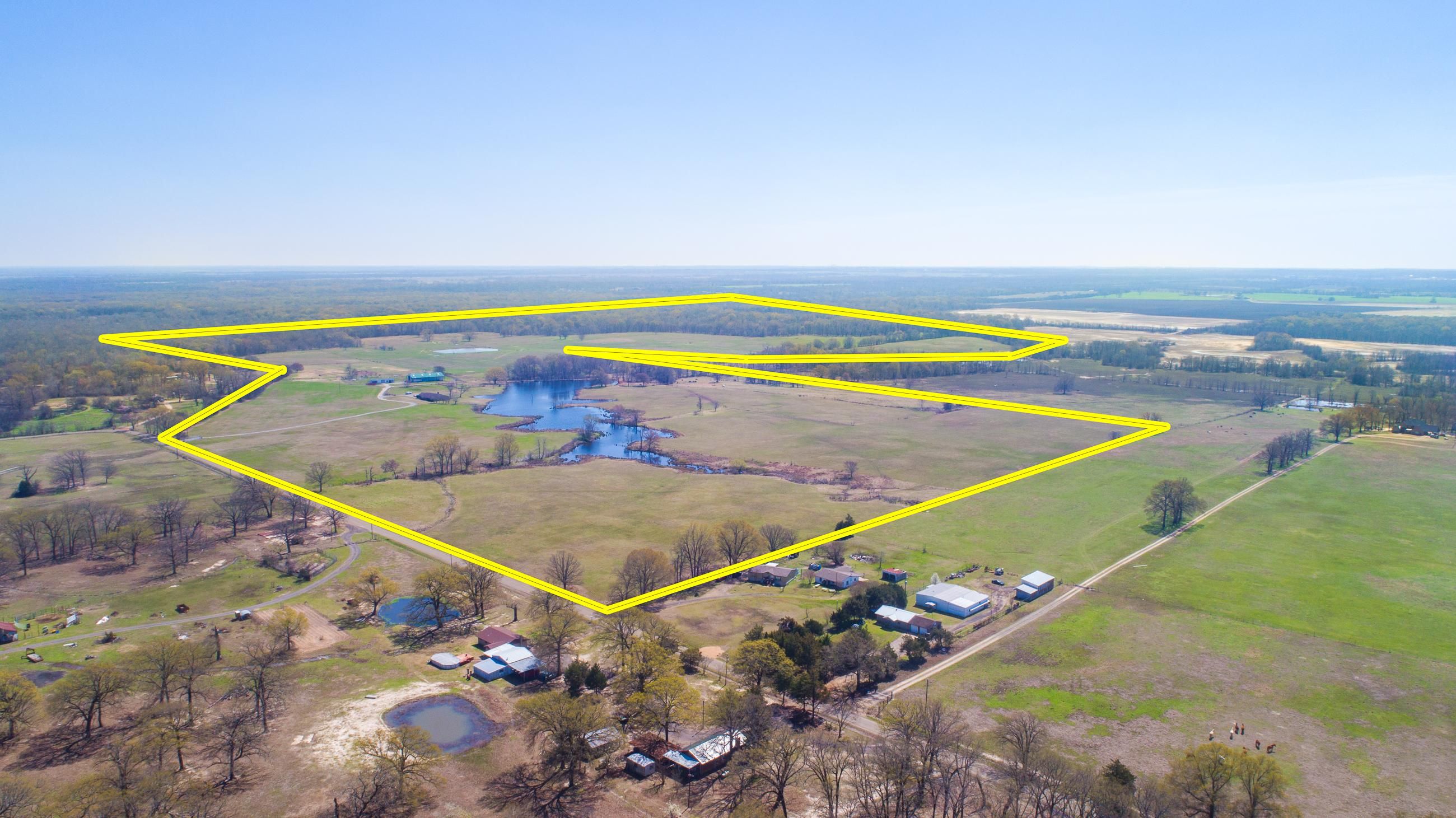 325 acres in Franklin County, Texas