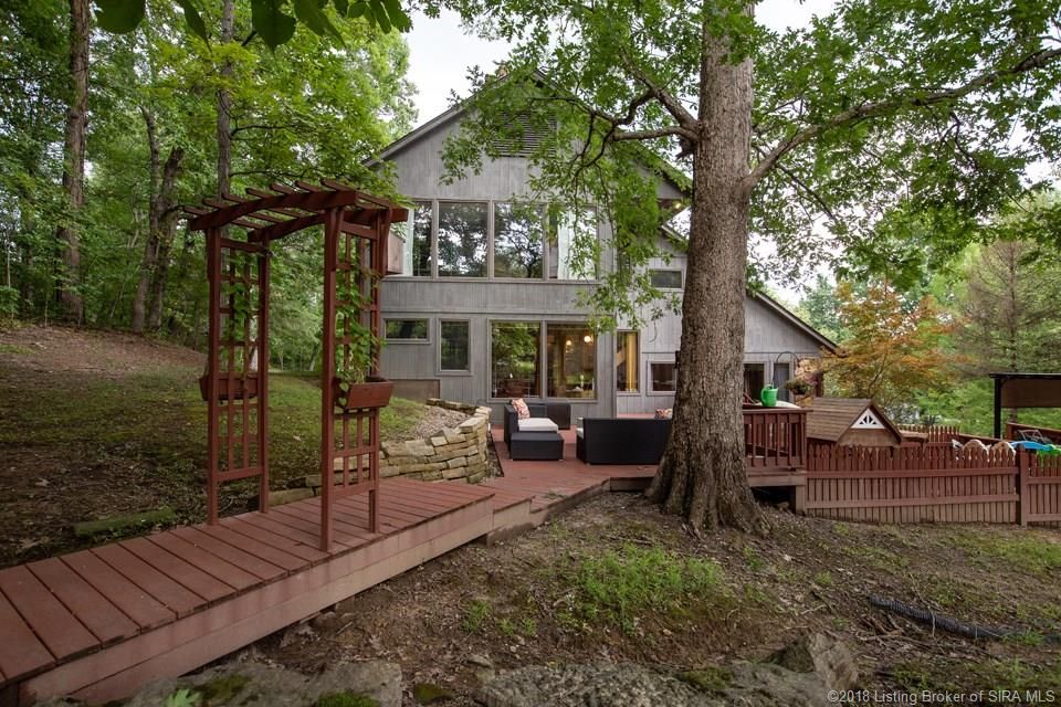 2.33 acres in Floyd County, Indiana