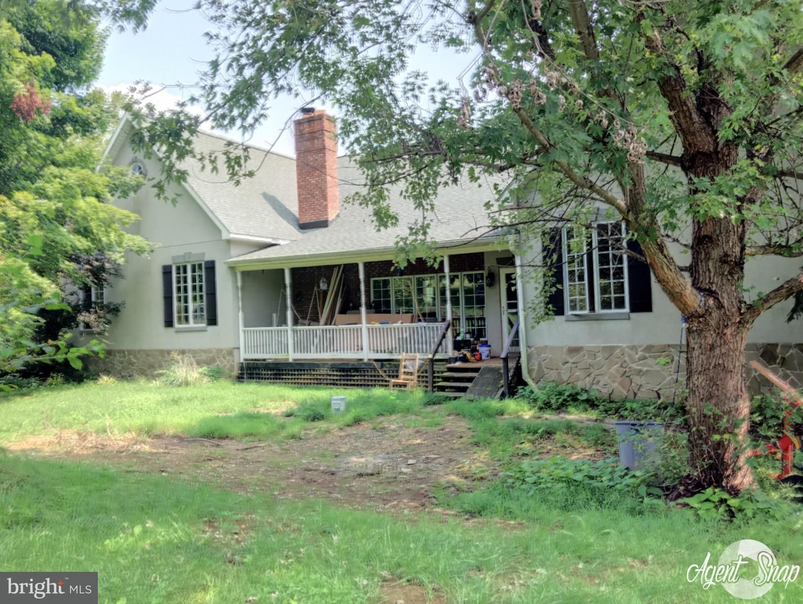 16 acres in Clarke County, Virginia