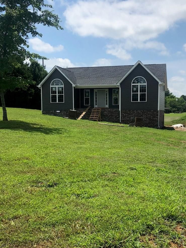 1.1 acres in Dickson County, Tennessee