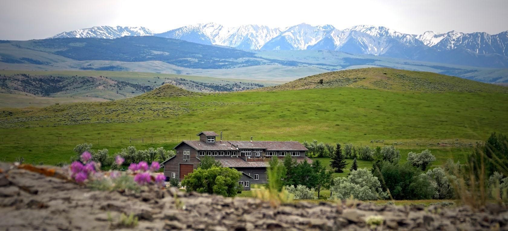 1800.00 acres in Sweet Grass County, Montana