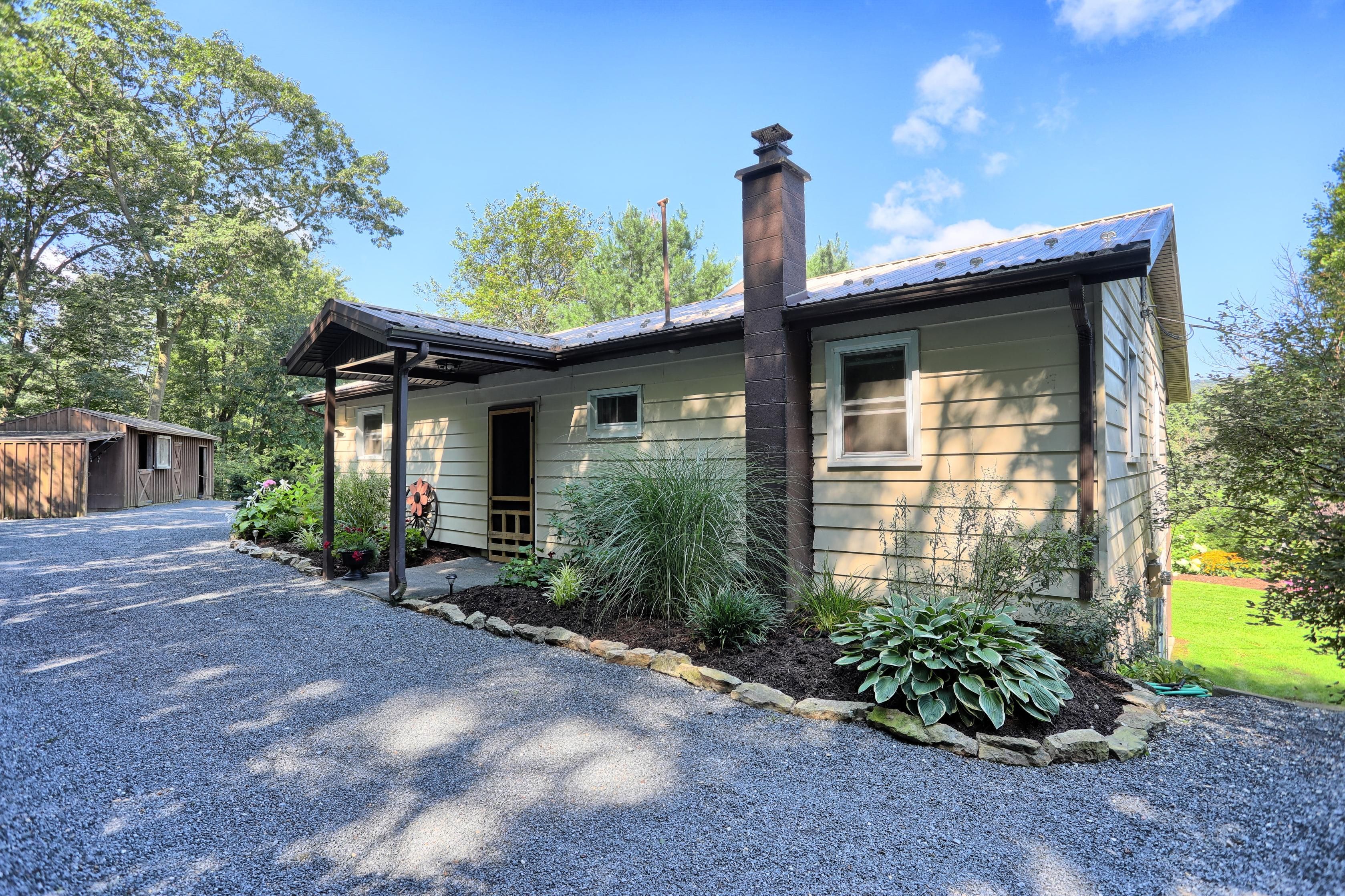 3.25 acres in Perry County, Pennsylvania