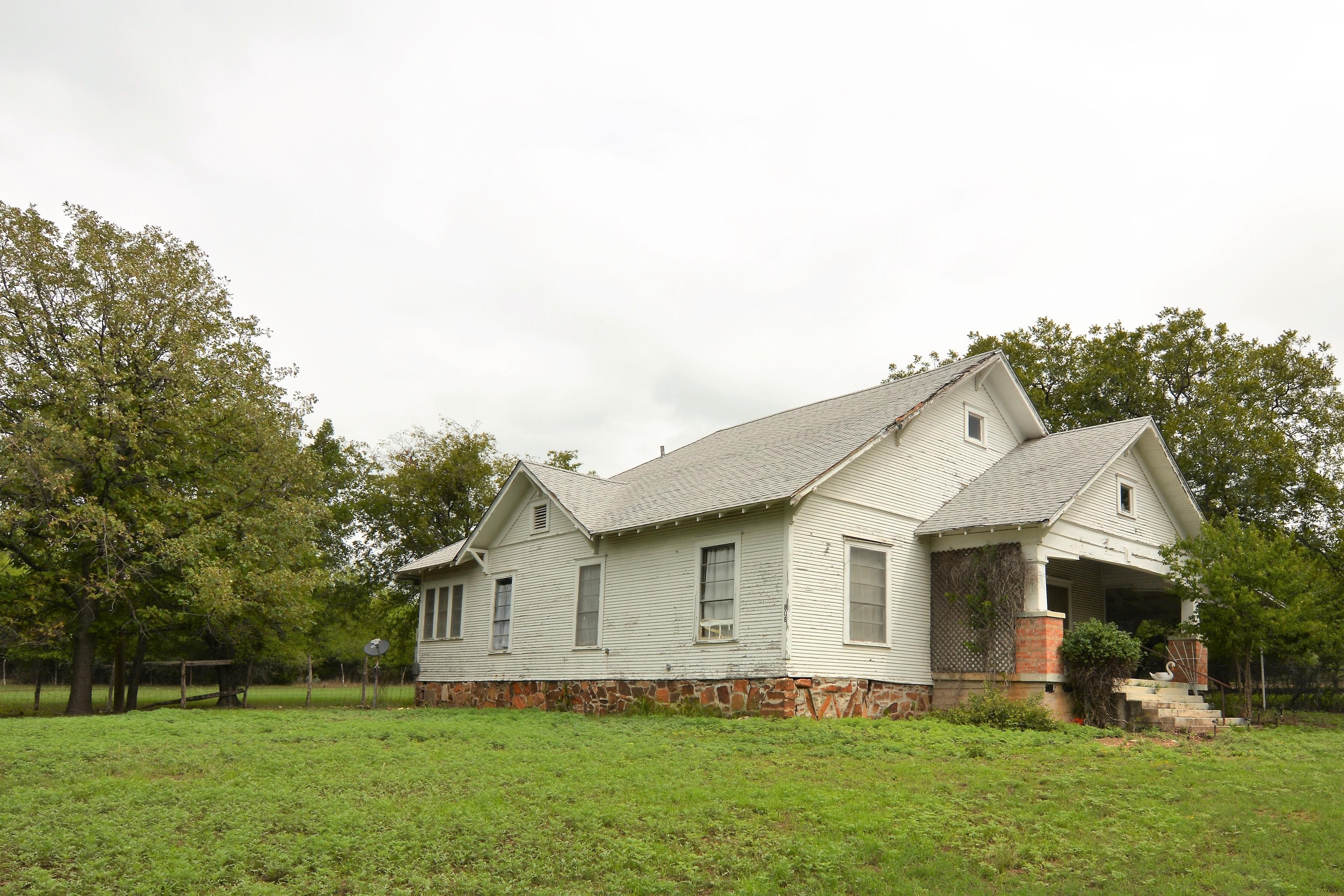 2.7 acres in Mills County, Texas