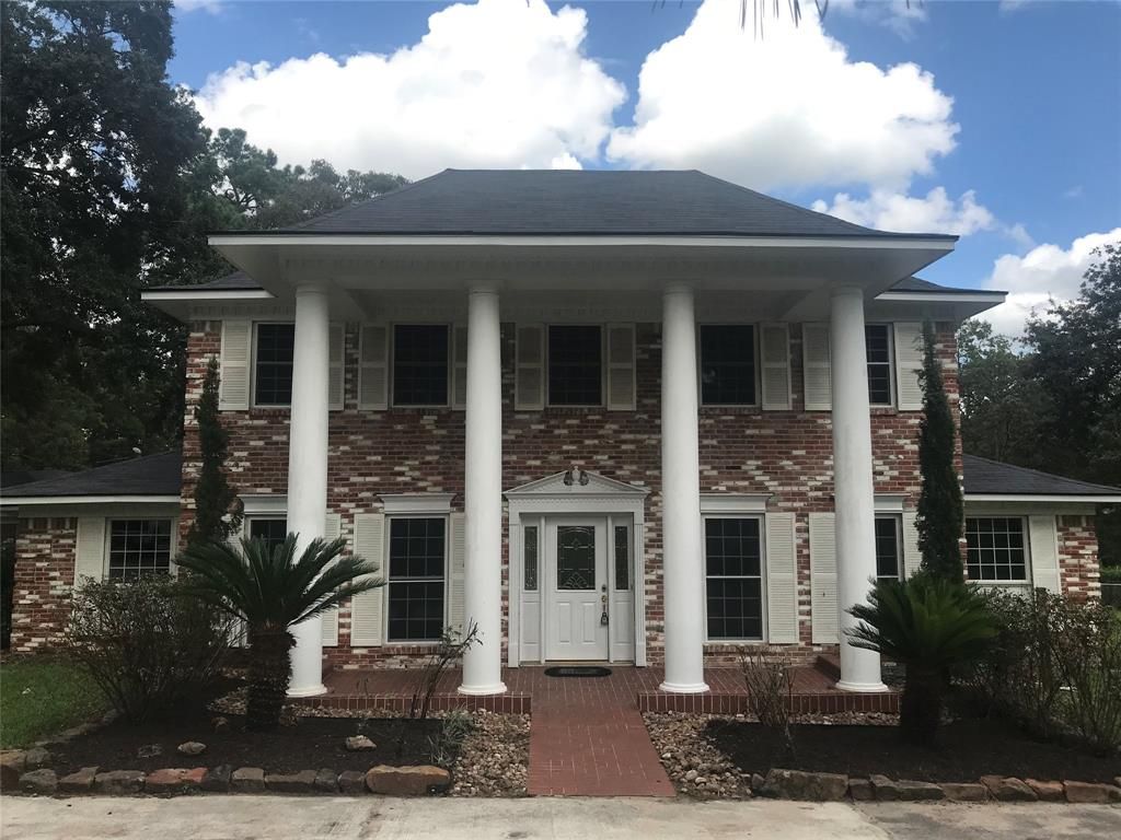 2 acres in Montgomery County, Texas