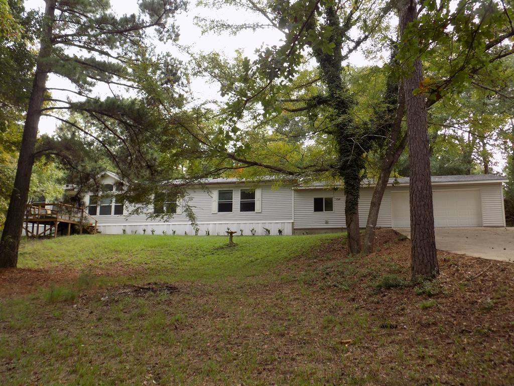 16 acres in Anderson County, Texas