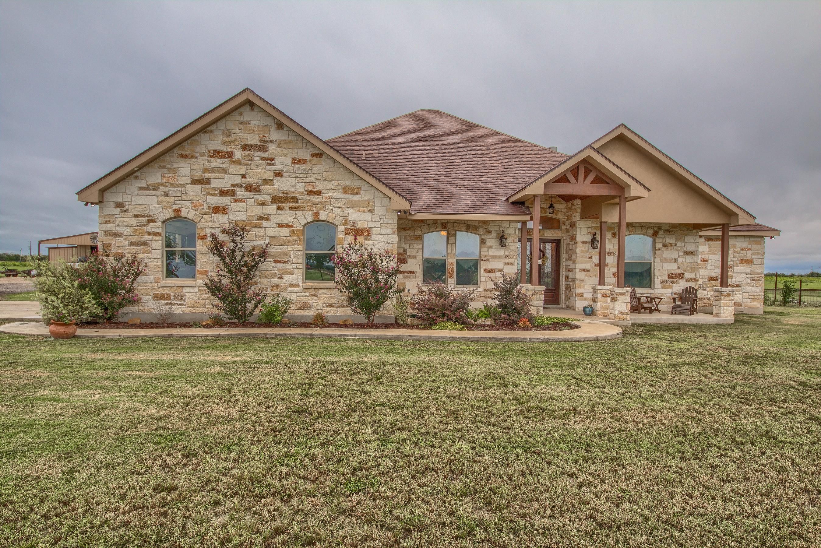 15.25 acres in Medina County, Texas