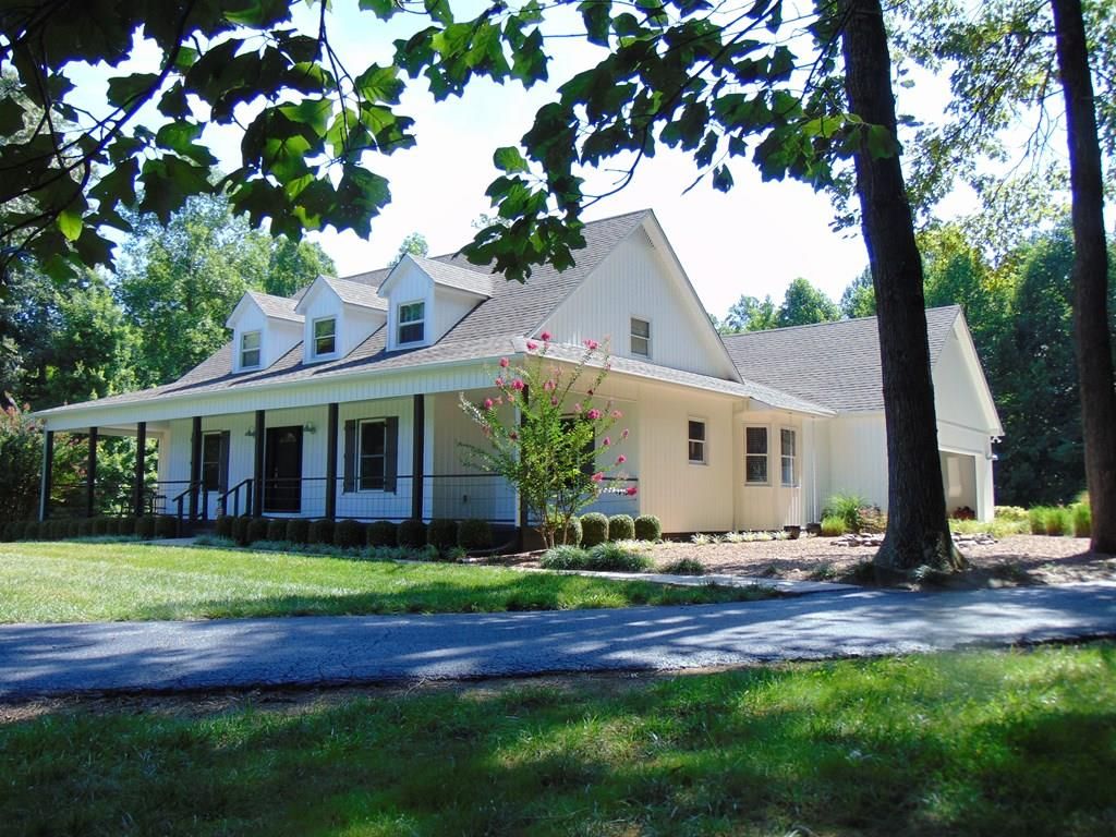 13 acres in Putnam County, Tennessee