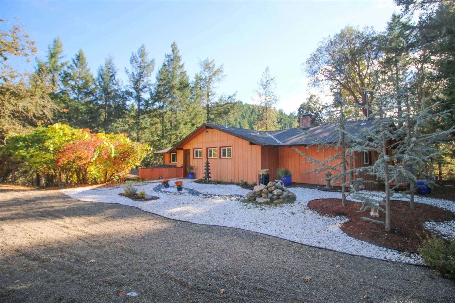 11.69 acres in Jackson County, Oregon