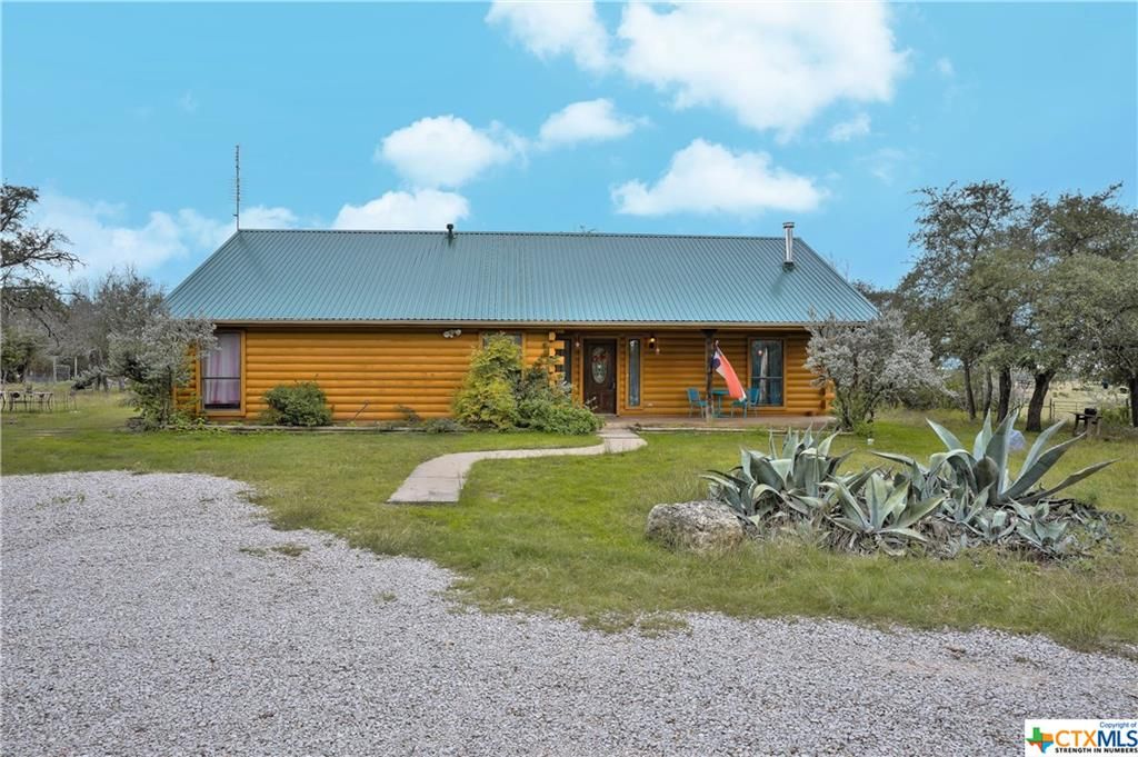 12 acres in Lampasas County, Texas