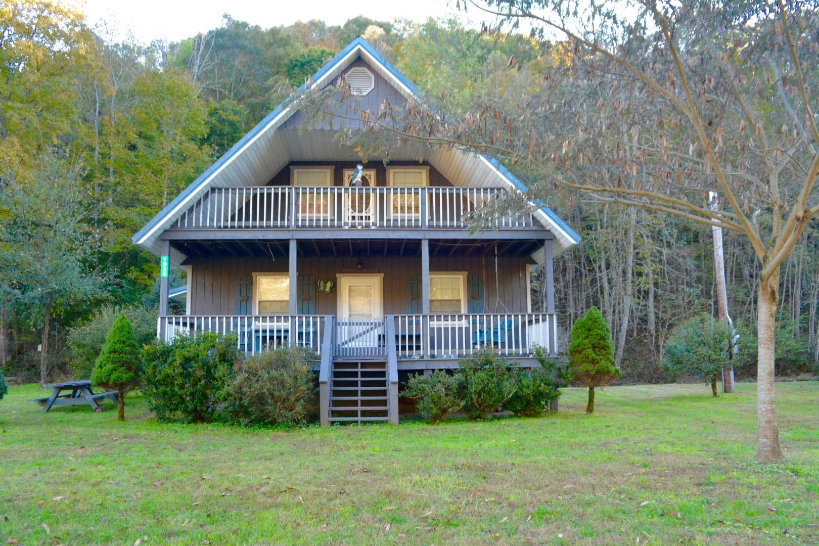 4.5 acres in Clay County, West Virginia