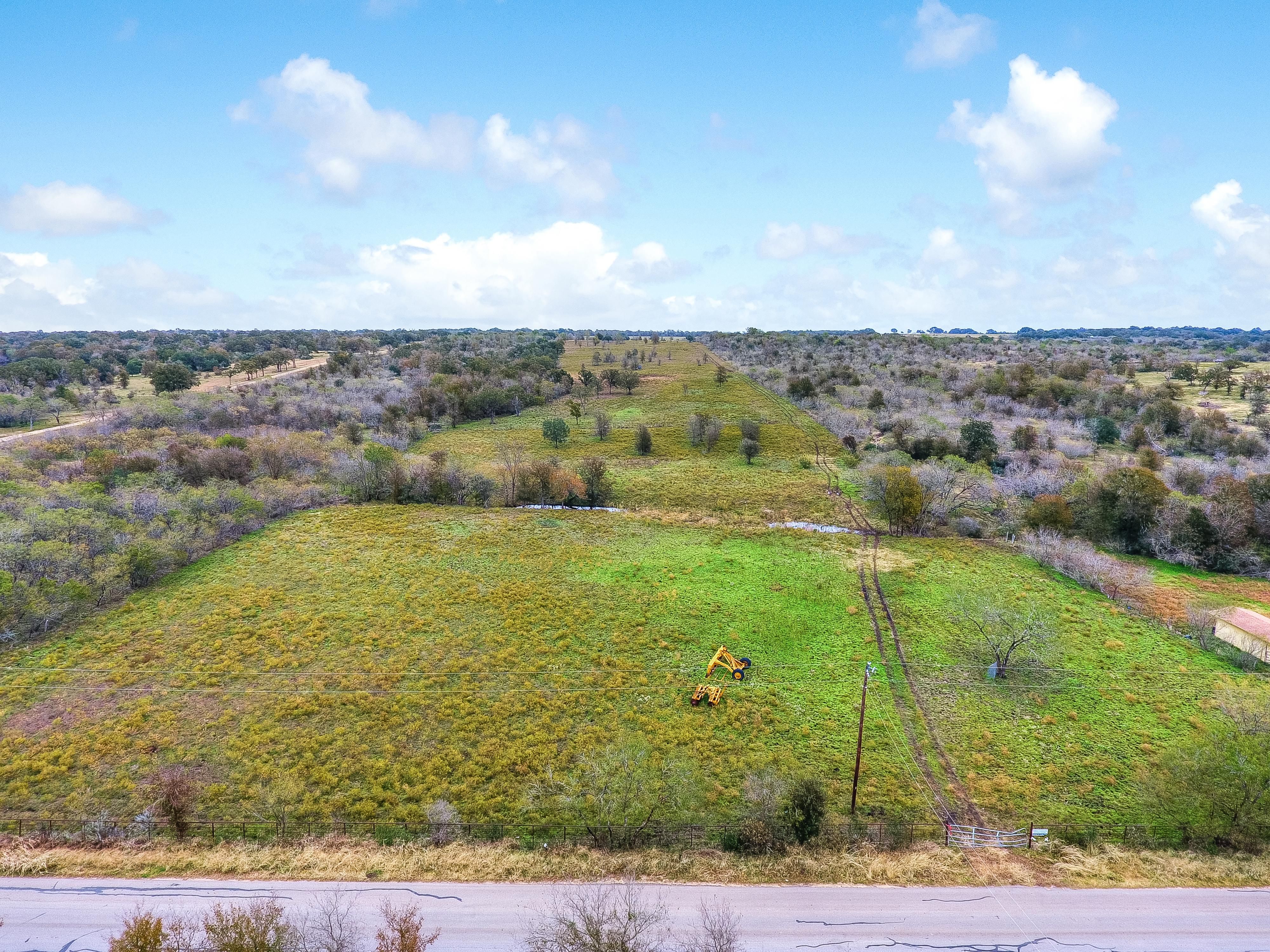 27.38 acres in Caldwell County, Texas