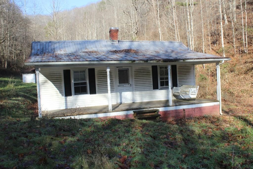 37 acres in Johnson County, Kentucky