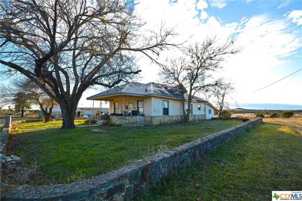 30.08 acres in Lampasas County, Texas