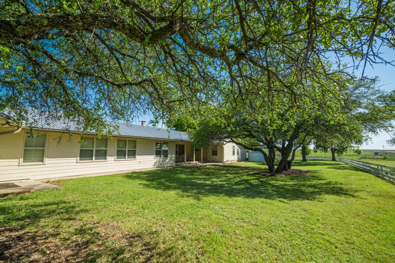 1,900 acres in Hamilton County, Texas