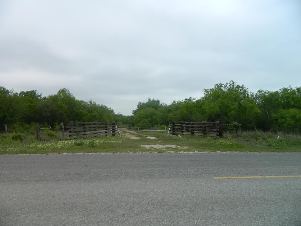 23.27 acres in Brooks County, Texas