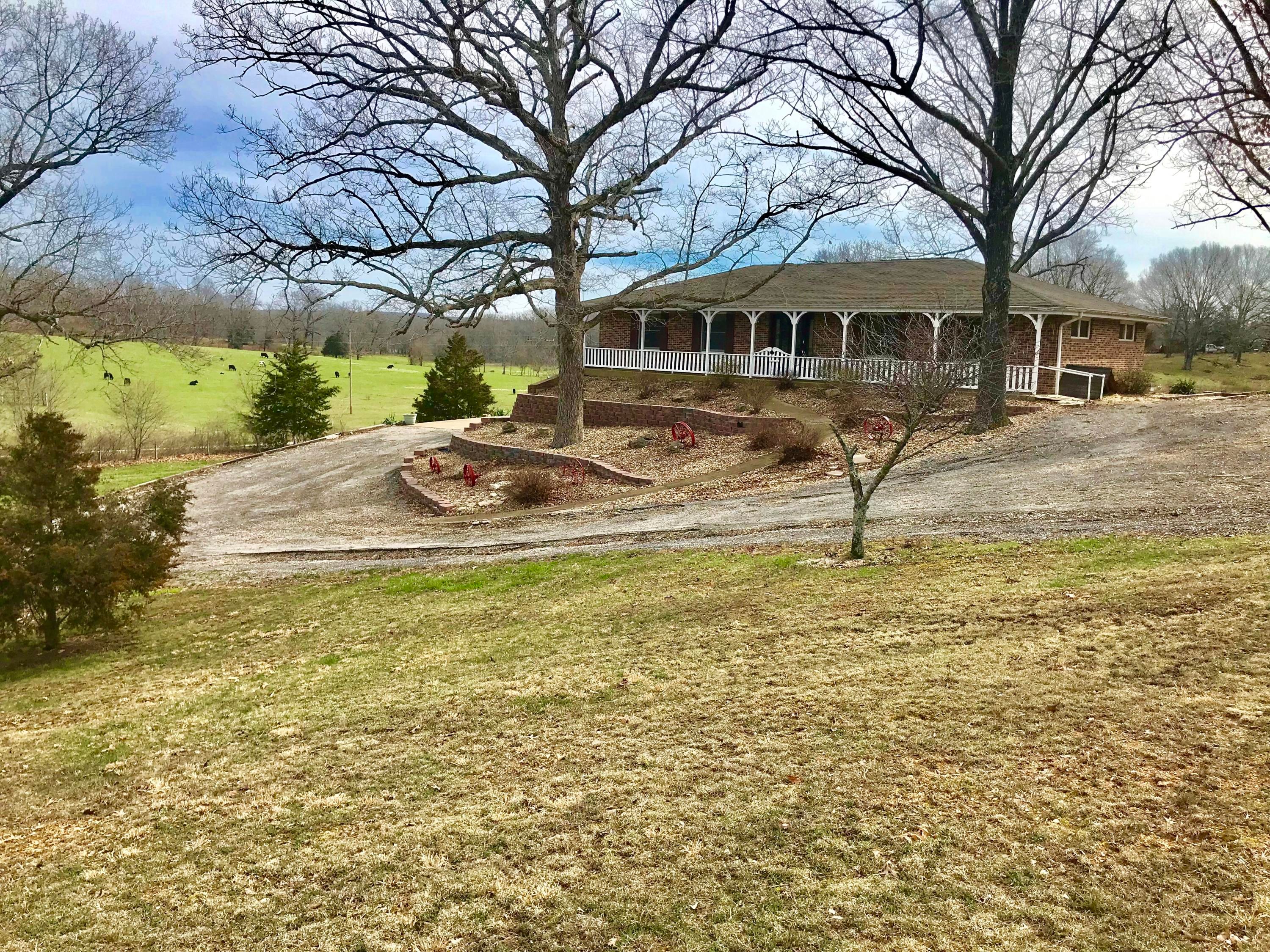 10 acres in Howell County, Missouri