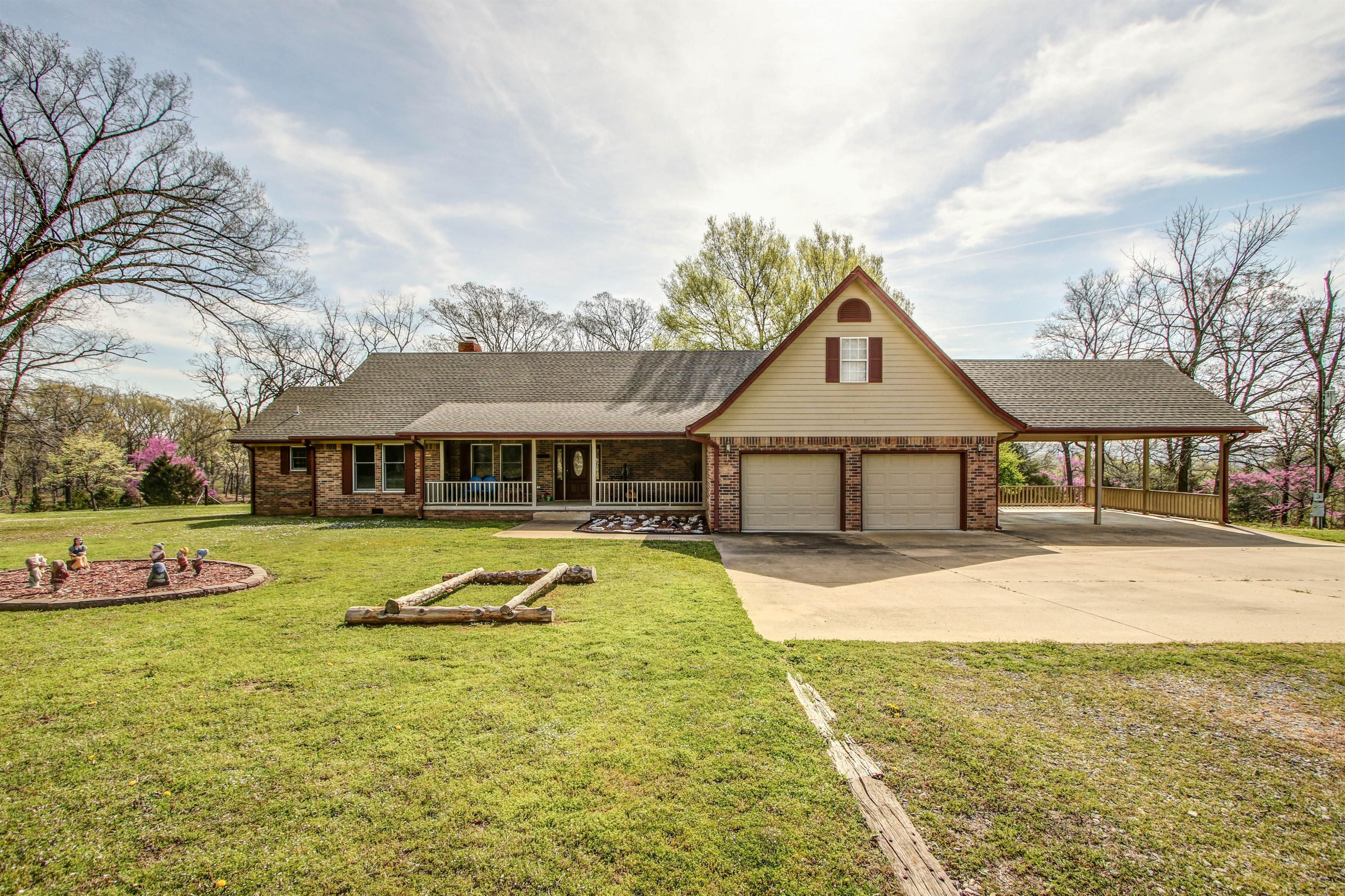 416 acres in Cherokee County, Oklahoma