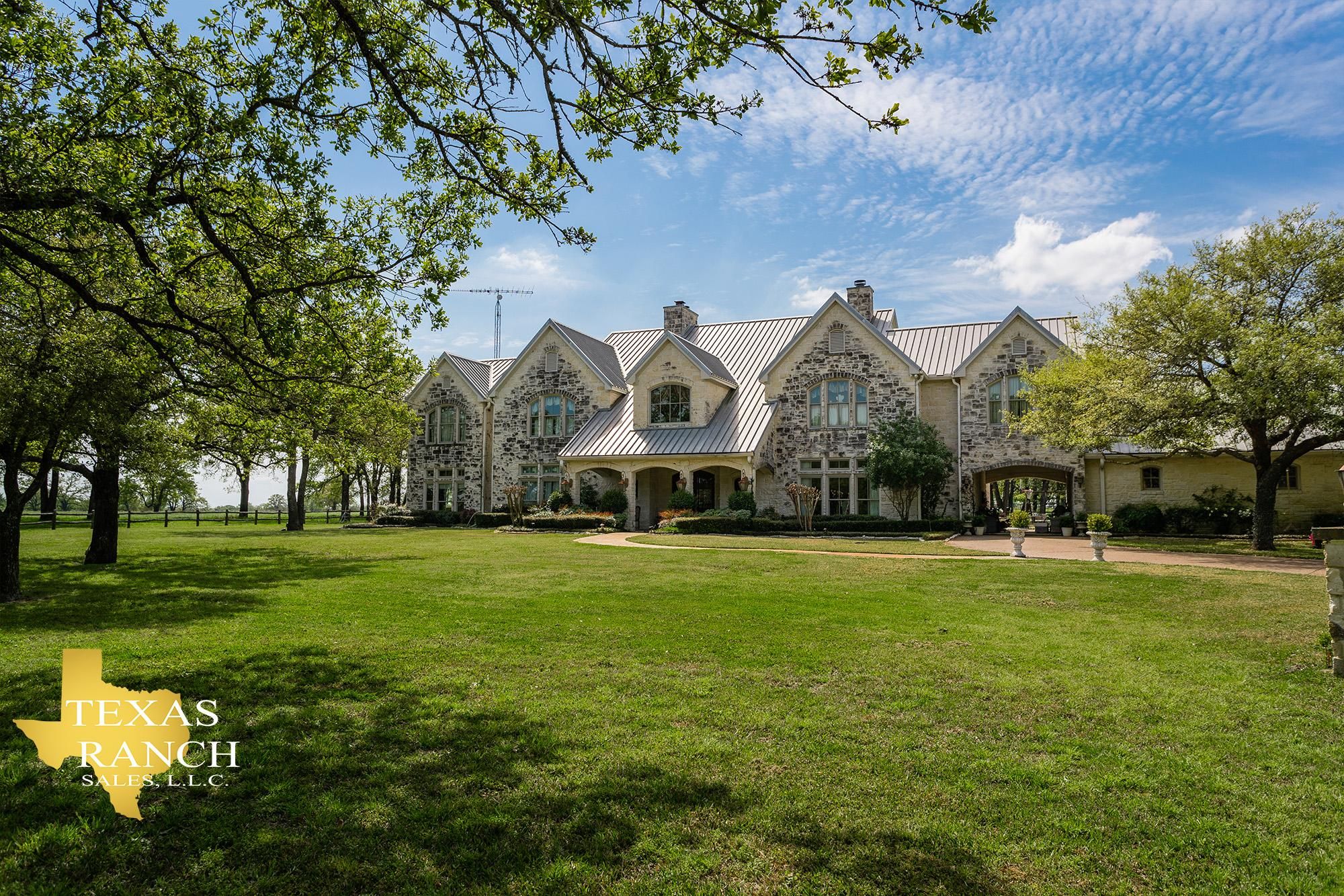 3,140 acres in Madison County, Texas