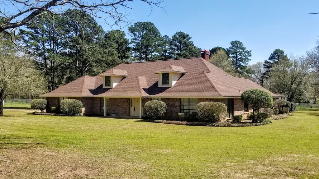 9.92 acres in Nacogdoches County, Texas