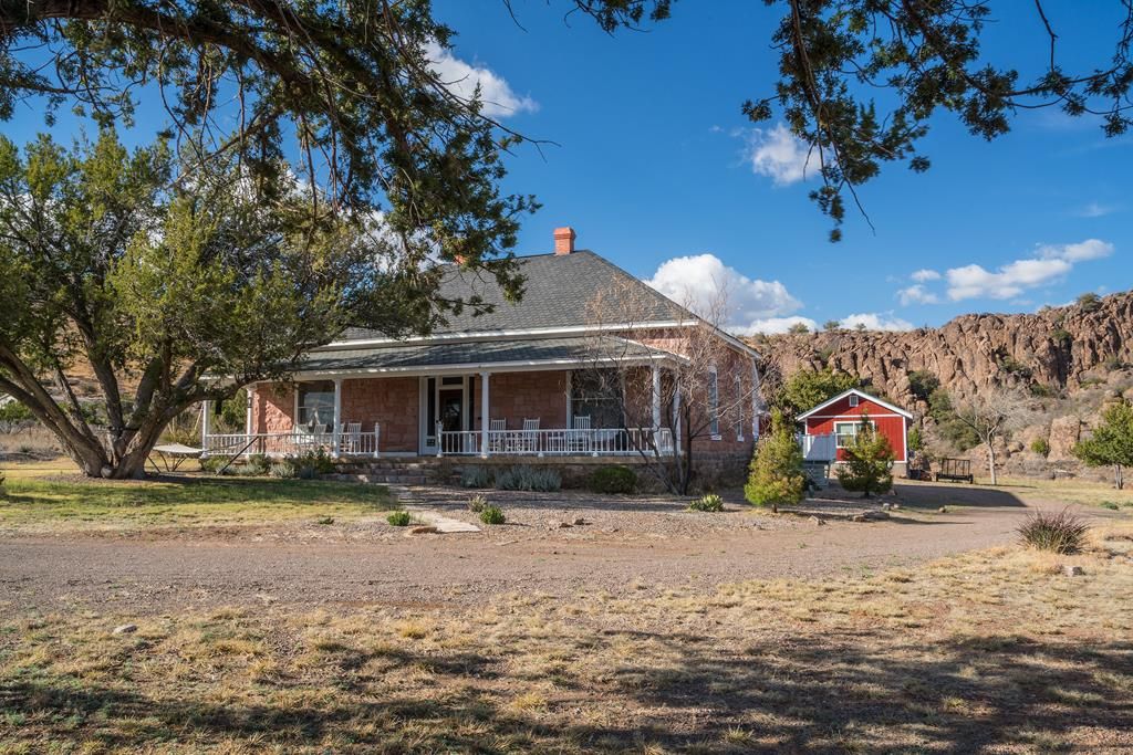 2.38 acres in Jeff Davis County, Texas