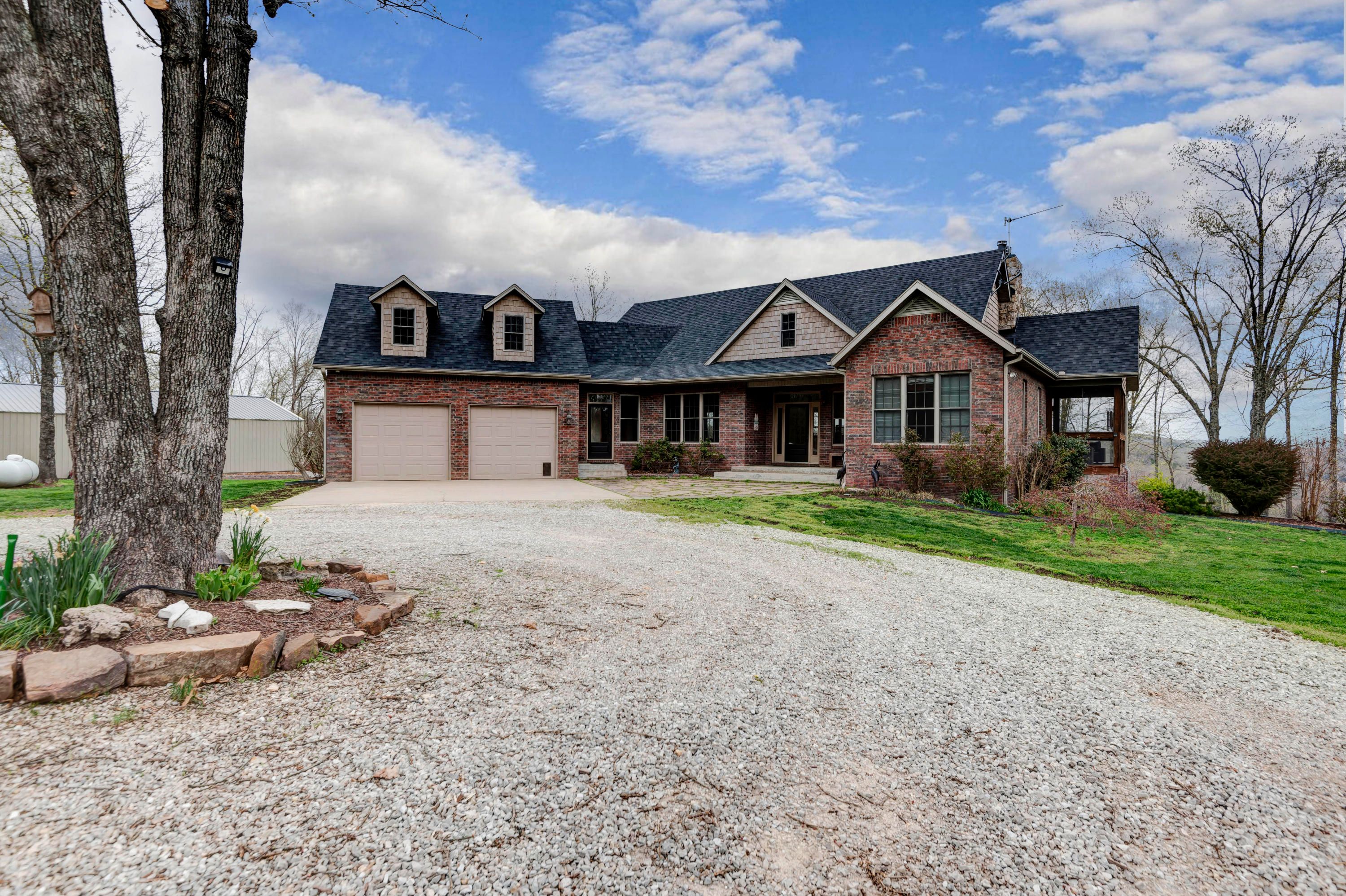 486 acres in Douglas County, Missouri