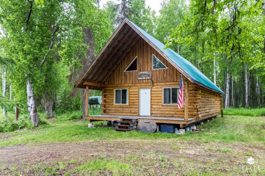1.04 acres in MatanuskaSusitna Borough, Alaska