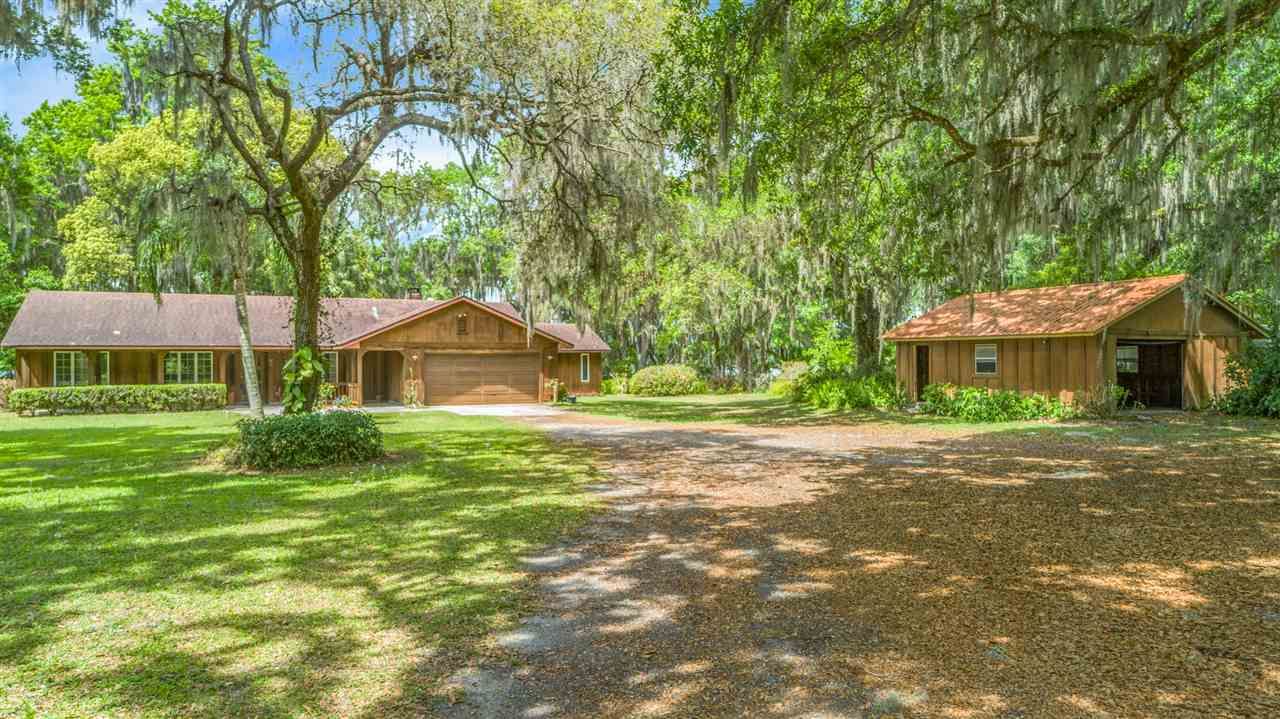 1.3 acres in Putnam County, Florida