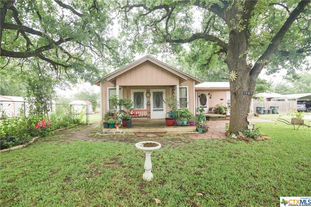 1.12 acres in Gonzales County, Texas