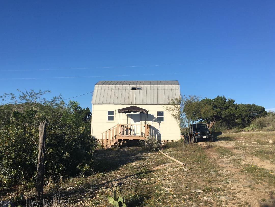 5 acres in Uvalde County, Texas