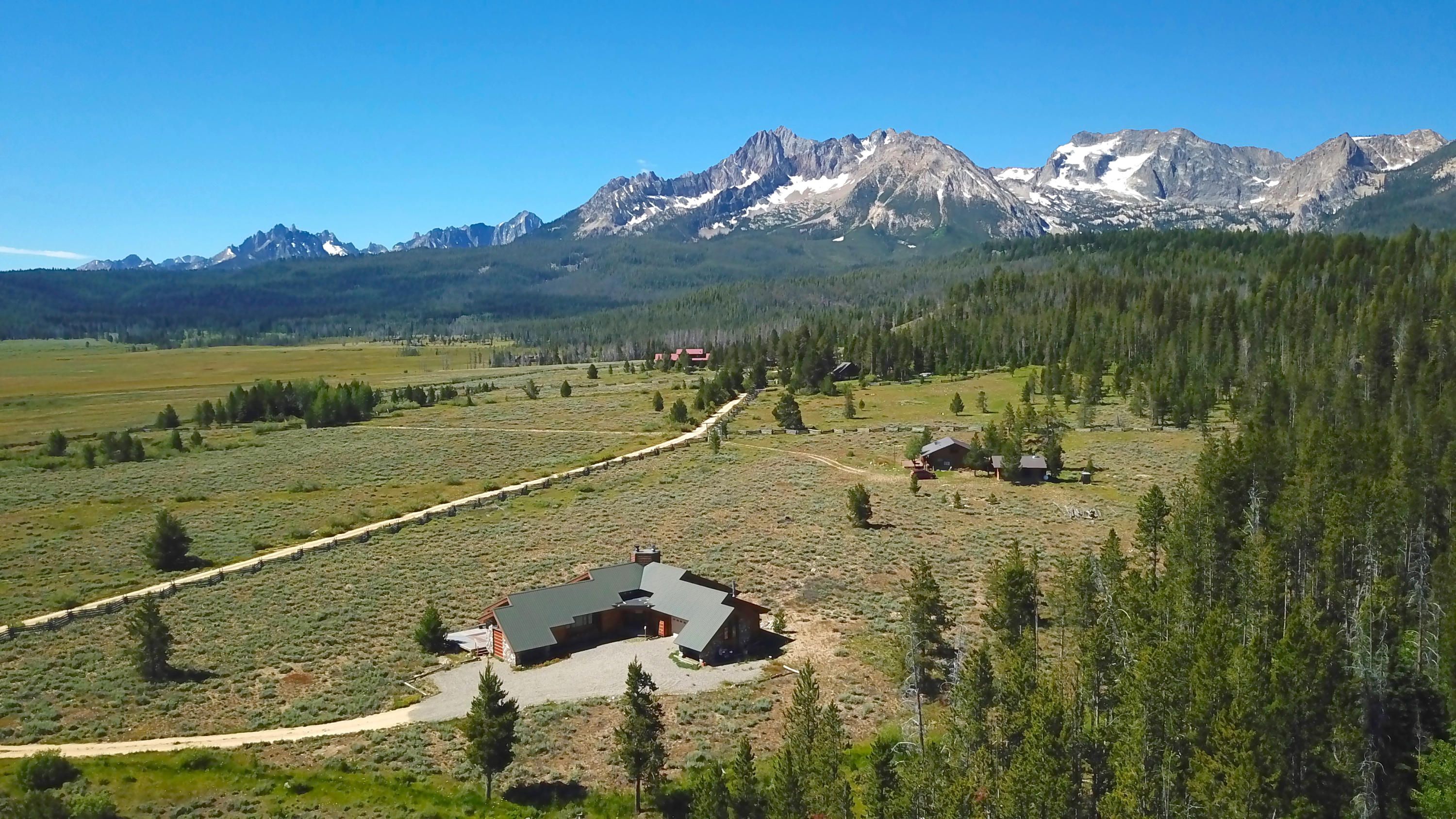 4.01 acres in Custer County, Idaho