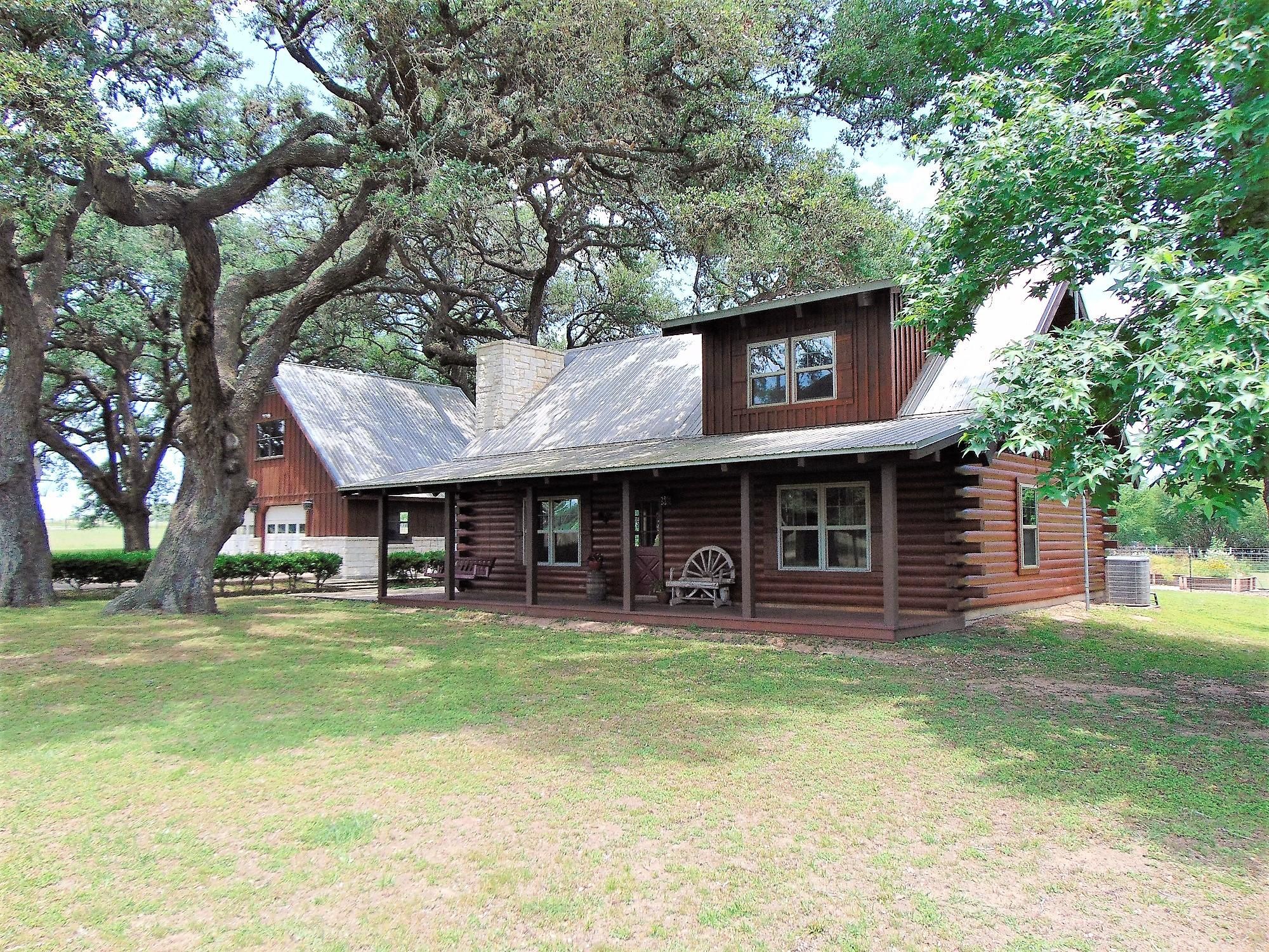 7.55 acres in Dewitt County, Texas