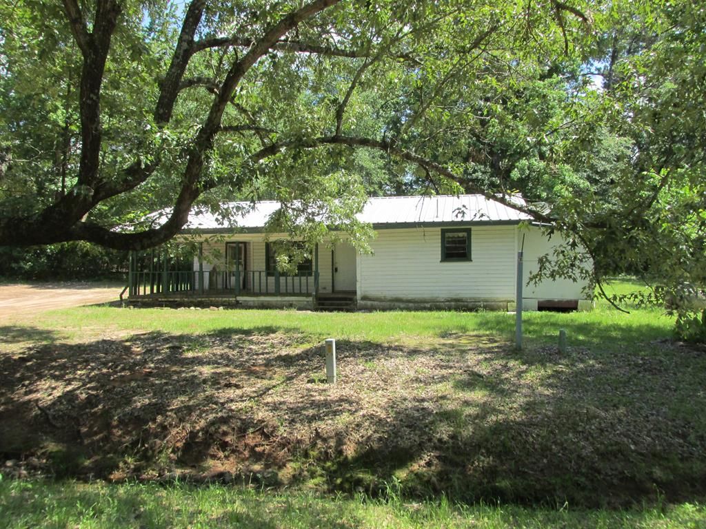 1.1 acres in Cherokee County, Texas