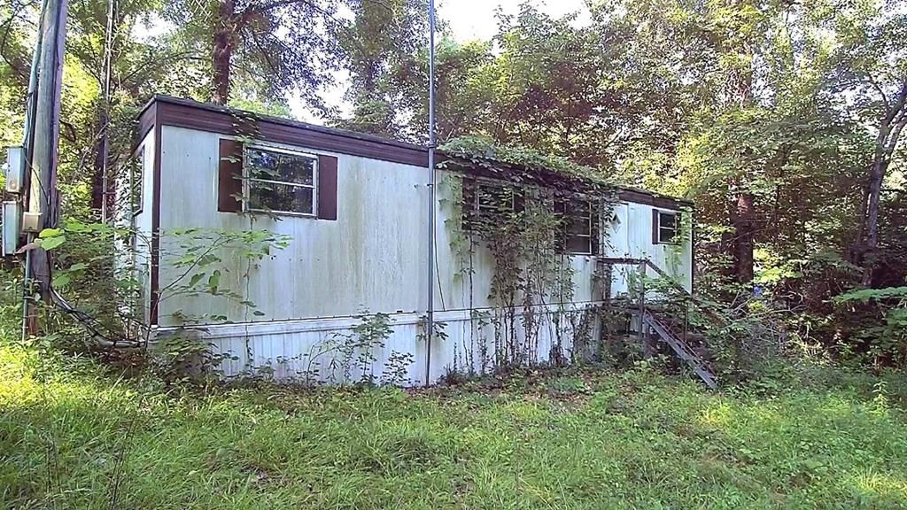 0.9 acres in Putnam County,