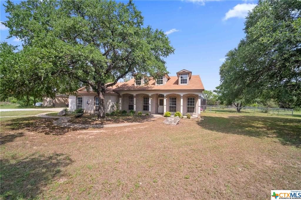7 acres in Lampasas County, Texas