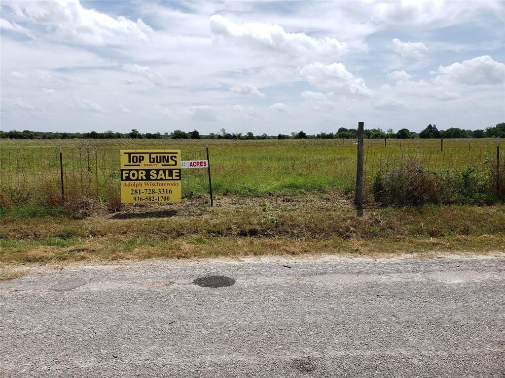 6 acres in Waller County, Texas