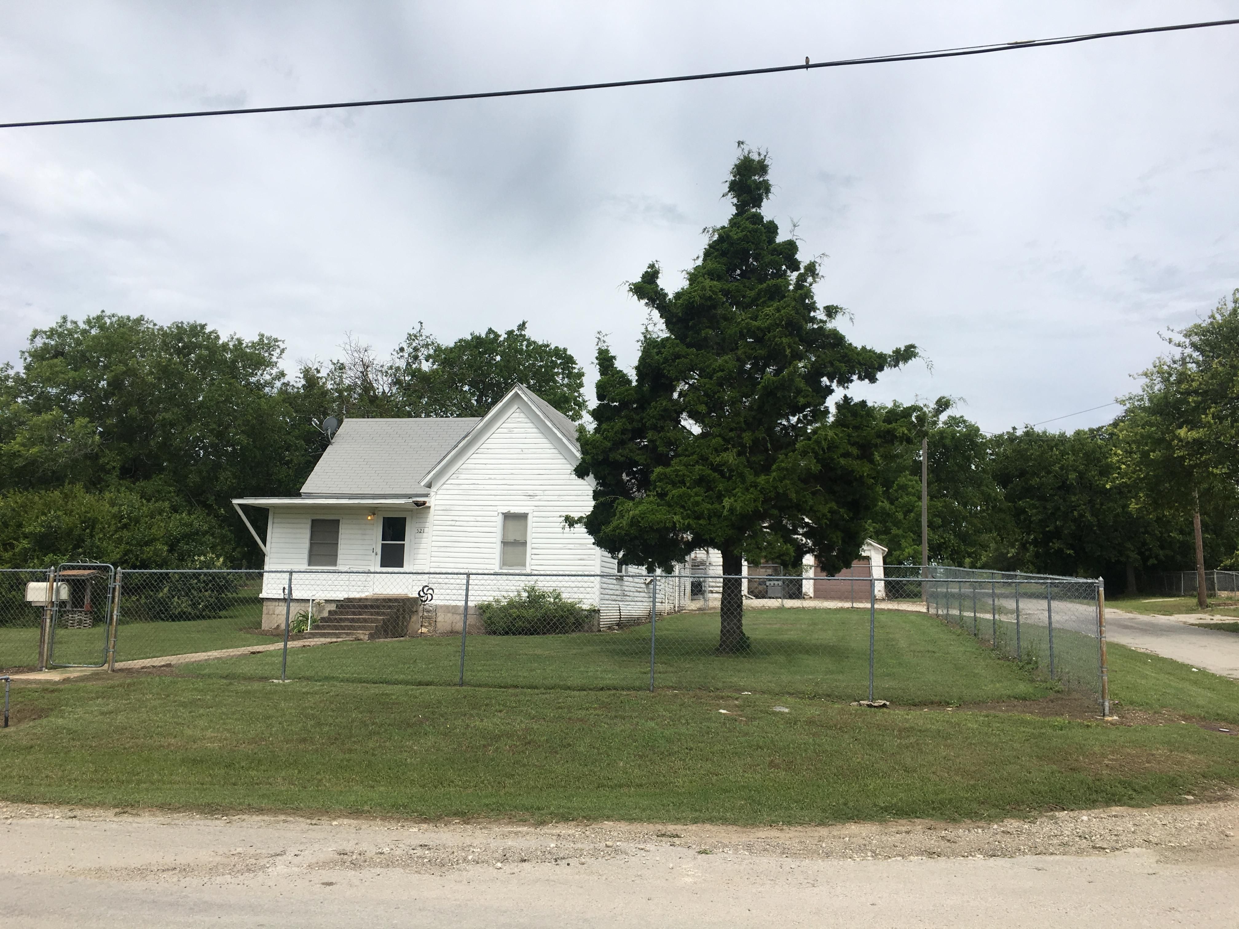 0.48 acres in Hamilton County, Texas