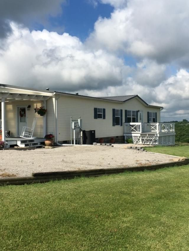 124 acres in Robertson County, Kentucky