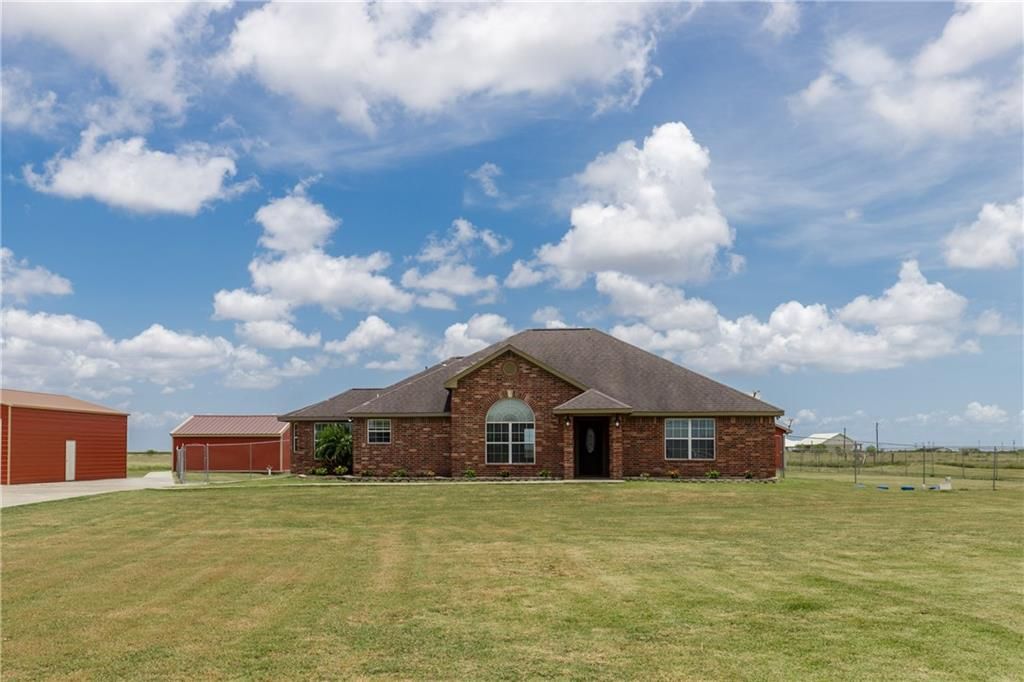 10 acres in Nueces County, Texas