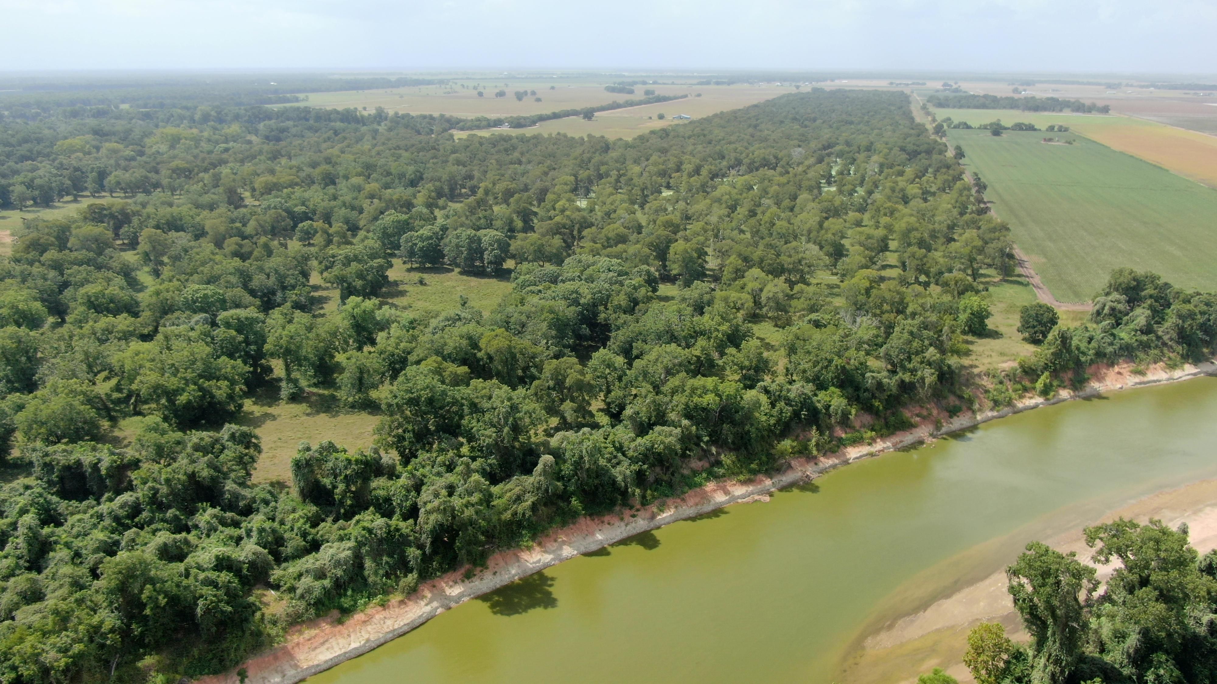 1,076 acres in Wharton County, Texas