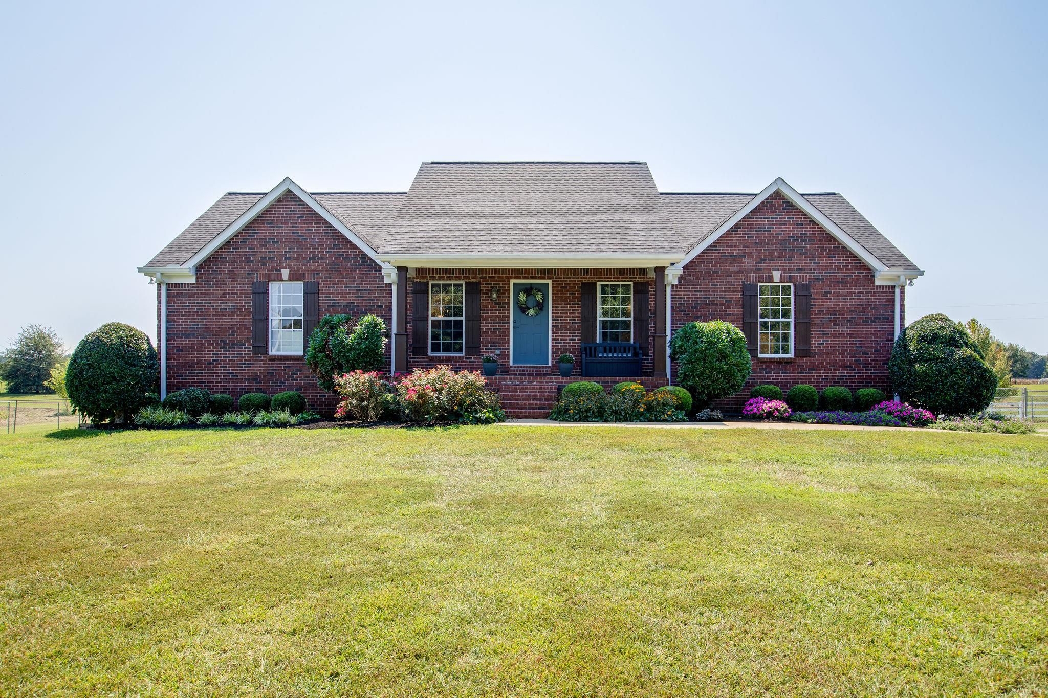 5 acres in Robertson County, Tennessee