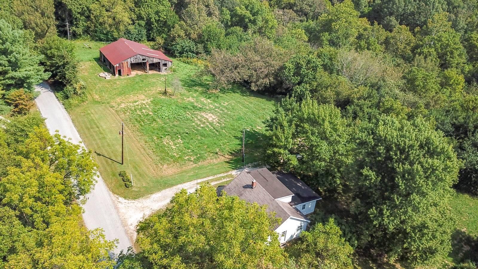 20.85 acres in Macoupin County, Illinois