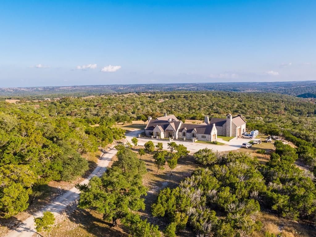 104.15 acres in Kerr County, Texas