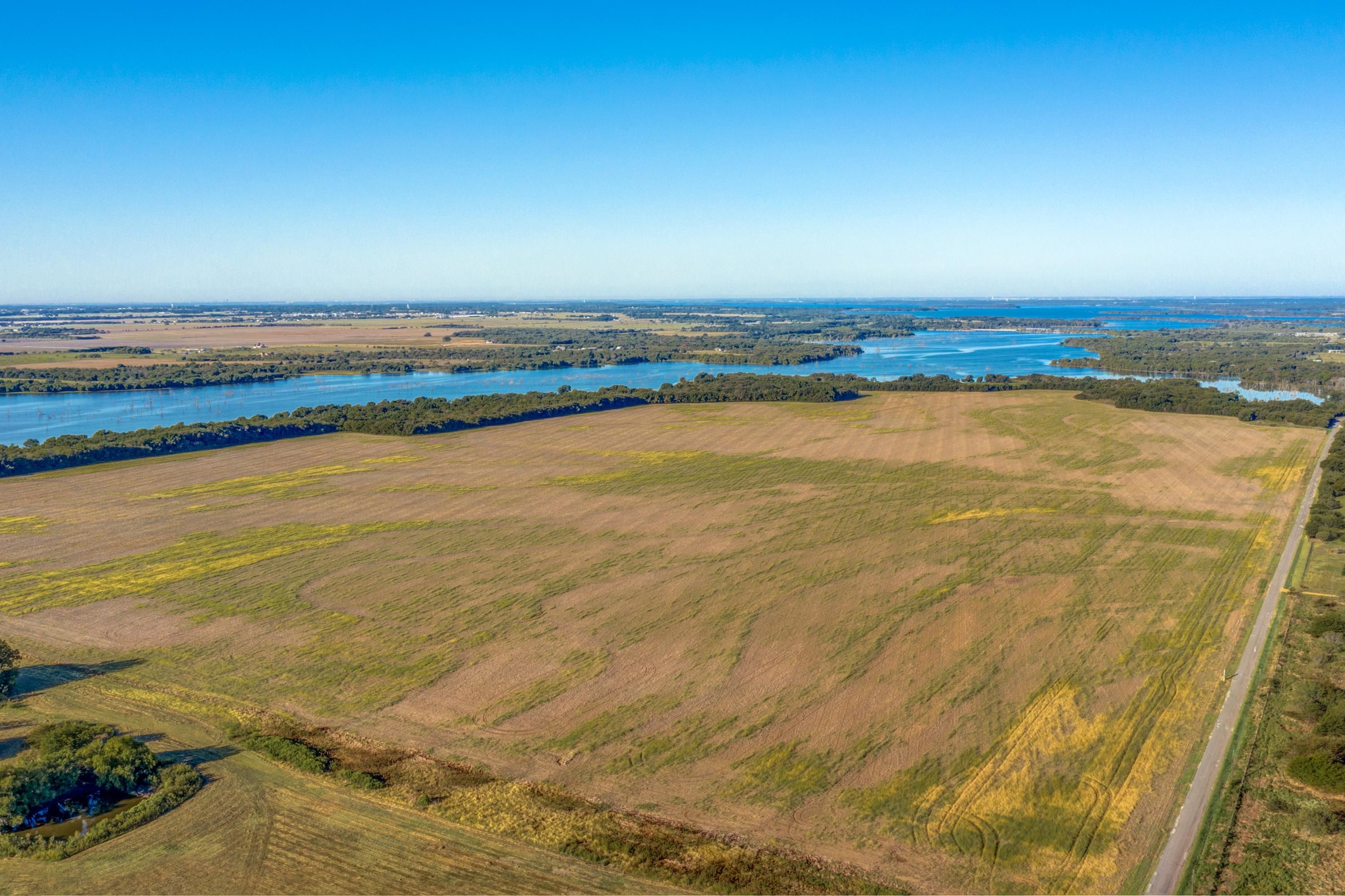 470.88 acres in Grayson County, Texas