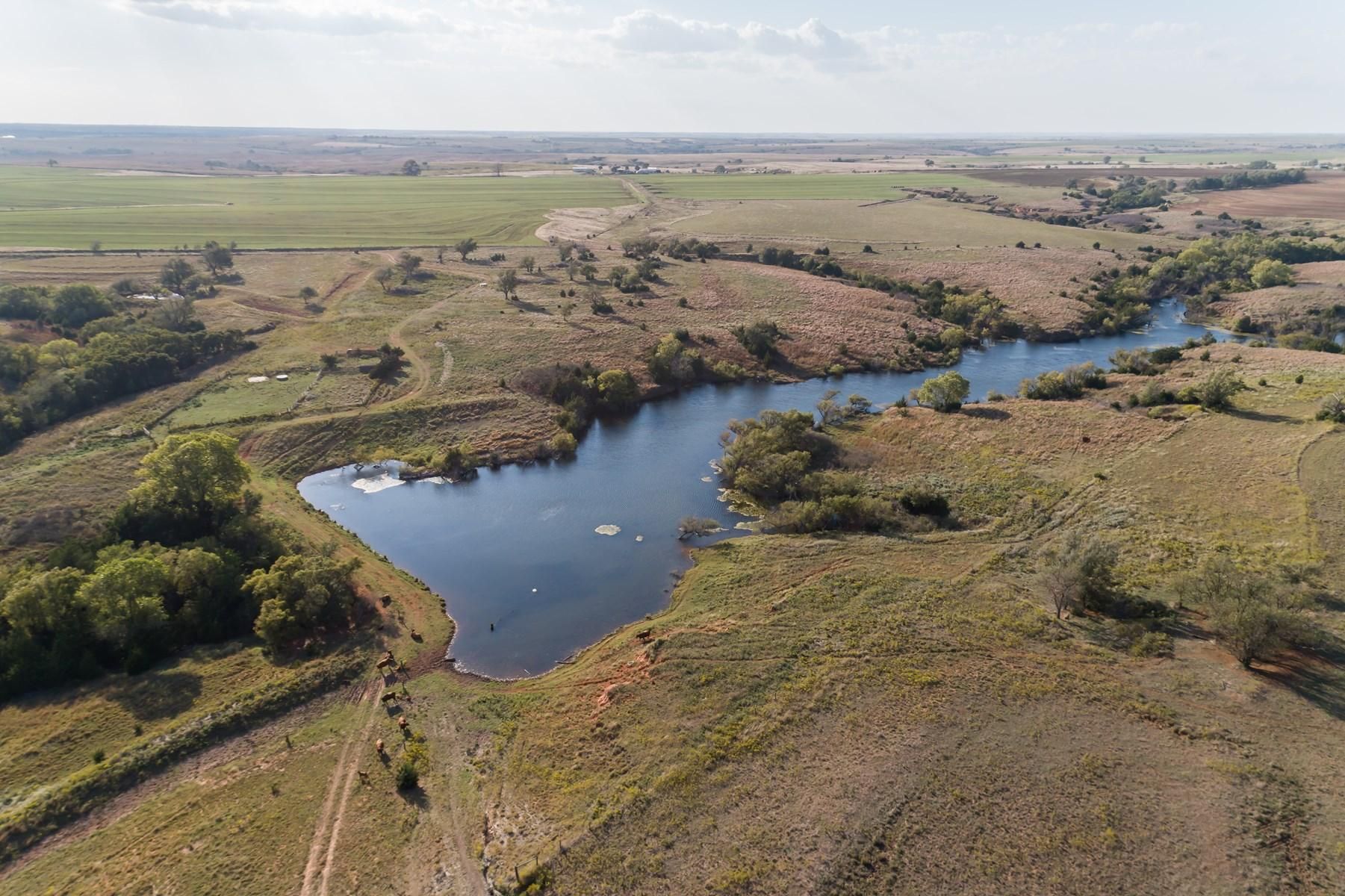 440 acres in Custer County, Oklahoma